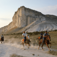 Конные прогулки и туры в Крыму: цены 2019, отзывы